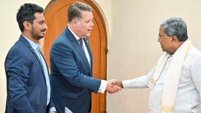 Ewout de Wit, Consul-General of the Netherlands, met Karnataka Chief Minister Siddaramaiah, in Bengaluru on Tuesday. (ANI Photo) (CMO Karnataka Twitter) Ewout de Wit, Consul-General of the Netherlands, met Karnataka Chief Minister Siddaramaiah, in Bengaluru on Tuesday. (ANI Photo) (CMO Karnataka Twitter)