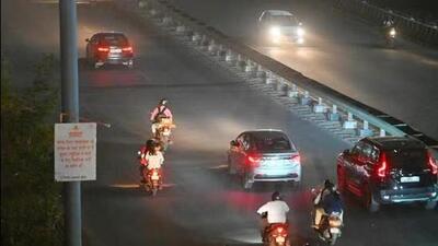 The decision comes as a relief to thousands of daily commuters as the partial road closure was expected to trigger snarls along the busy Mathura road. (File)