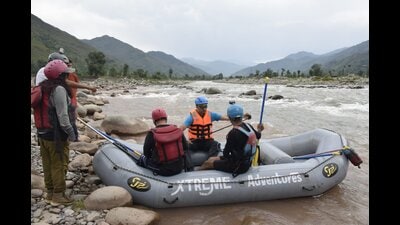 The success of the event is expected to boost tourism in the region and attract more adventure enthusiasts to Poonch. (HT Photo) The success of the event is expected to boost tourism in the region and attract more adventure enthusiasts to Poonch. (HT Photo)