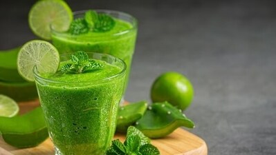 Green smoothie: Blend together spinach, cucumber, apple and a squeenze of lemon for a refreshing and detoxifying drink. (Pixabay) Green smoothie: Blend together spinach, cucumber, apple and a squeenze of lemon for a refreshing and detoxifying drink. (Pixabay)