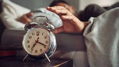 Wake up early: Set your alarm clock to wake up early, giving yourself ample time before starting your day. This will allow you to have a peaceful and unhurried morning. (Unsplash) Wake up early: Set your alarm clock to wake up early, giving yourself ample time before starting your day. This will allow you to have a peaceful and unhurried morning. (Unsplash)