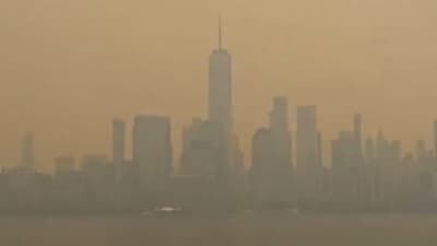 A terrifying time-lapse video has revealed how quickly wildfire smoke camouflaged New York City (@NWSNewYorkNY/Twitter) A terrifying time-lapse video has revealed how quickly wildfire smoke camouflaged New York City (@NWSNewYorkNY/Twitter)