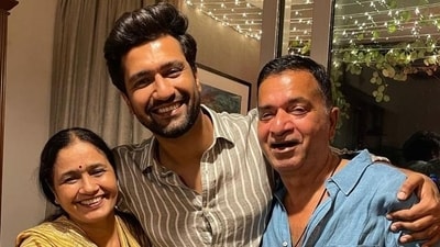 Vicky Kaushal is the son of Sham Kaushal and Veena Kaushal. Vicky Kaushal is the son of Sham Kaushal and Veena Kaushal.