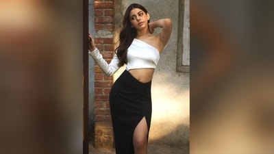 For her look, the actress donned a stunning dress from the shelves of fashion designer Manika Nanda while her styling was done by celebrity stylist Sanam Ratansi. (Instagram/@alayaf) For her look, the actress donned a stunning dress from the shelves of fashion designer Manika Nanda while her styling was done by celebrity stylist Sanam Ratansi. (Instagram/@alayaf)