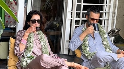 Pyaar Ka Punchnama actor Sonnalli Seygall married Ashesh L Sajnani. Pyaar Ka Punchnama actor Sonnalli Seygall married Ashesh L Sajnani.