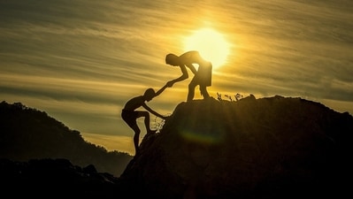 Parents whose kids volunteered were 33% more likely to say their child was in "very good" to "excellent" health compared to parents whose kids did not volunteer. (Pixabay ) Parents whose kids volunteered were 33% more likely to say their child was in "very good" to "excellent" health compared to parents whose kids did not volunteer. (Pixabay )