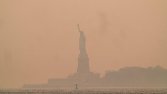 Cities along the US East Coast issued air quality alerts and thousands evacuated their homes in Canada.&nbsp;(Getty Images via AFP)