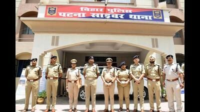 During the inauguration of the Patna Cyber Police Station on Friday. (Santosh Kumar/Ht Photo) During the inauguration of the Patna Cyber Police Station on Friday. (Santosh Kumar/Ht Photo)