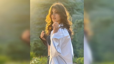 The backdrop featured picturesque lush green mountains, blue skies, huge pine trees and perfect sunny weather. (Instagram/@rhea_chakraborty) The backdrop featured picturesque lush green mountains, blue skies, huge pine trees and perfect sunny weather. (Instagram/@rhea_chakraborty)