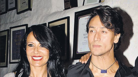 Ayesha Shroff duped of ₹58L by staffer in son Tiger’s martial arts firm. (HT Archives)