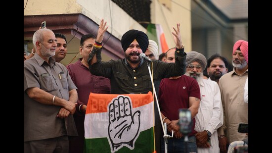 Congress leader Navjot Singh Sidhu’s wife Navjot Kaur on Friday said her husband “gifted” the chief minister’s chair to Bhagwant Mann, claiming that Aam Aadmi Party (AAP) national convener Arvind Kejriwal once wanted the cricketer-turned-politician to lead Punjab, but he chose not to betray his party. (Sunny Sehgal)