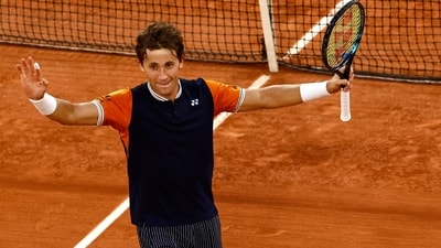 Norway's Casper Ruud celebrates winning his semi final match against Germany's Alexander Zverev (REUTERS)