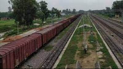 The first trial run of a full-fledged goods train on the single line track of Shambhu-Sahnewal portion of the Sahnewal-Pilkhani section of the Eastern Dedicated Freight Corridor is set to take place on June 13. (HT File Photo)