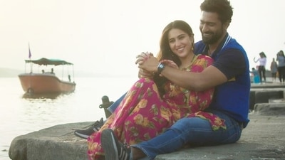 Sara Ali Khan and Vicky Kaushal in a still from Zara Hatke Zara Bachke. Sara Ali Khan and Vicky Kaushal in a still from Zara Hatke Zara Bachke.
