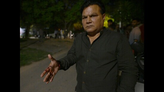 In his complaint on Thursday, Kasturi had said he was standing in the courtyard of his house, when Randhir suddenly started hurling abuses at him. As Kasturi stepped out of his house on being provoked by Randhir, he attacked him and his family. (HT Photo)
