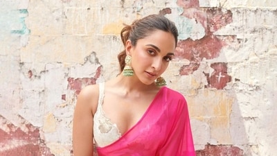 Kiara Advani kept her makeup subtle and tied her hair in a mid-high ponytail. (Instagram/@kiaraaliaadvani) Kiara Advani kept her makeup subtle and tied her hair in a mid-high ponytail. (Instagram/@kiaraaliaadvani)
