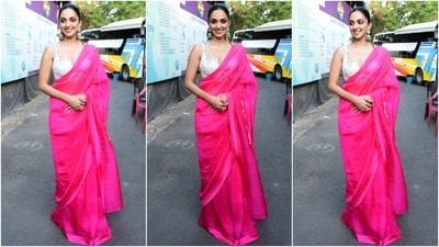 Kiara Advani poses for the shutterbugs outside the sets of The Kapil Sharma Show set. (HT Photo/Varinder Chawla) Kiara Advani poses for the shutterbugs outside the sets of The Kapil Sharma Show set. (HT Photo/Varinder Chawla)