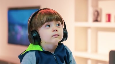 Lack of gestures and nonverbal communication: A child with autism may have limited or absent use of gestures, such as pointing or waving. They may also have difficulty understanding or responding to other people's gestures or facial expressions. (Unsplash) Lack of gestures and nonverbal communication: A child with autism may have limited or absent use of gestures, such as pointing or waving. They may also have difficulty understanding or responding to other people's gestures or facial expressions. (Unsplash)