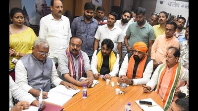 Bihar BJP president Samrat Choudhary along with leader of opposition Vijay Sinha meets teachers protesting against the new recruitment rules in Patna on Monday. (Santosh Kumar/HT Photo) Bihar BJP president Samrat Choudhary along with leader of opposition Vijay Sinha meets teachers protesting against the new recruitment rules in Patna on Monday. (Santosh Kumar/HT Photo)