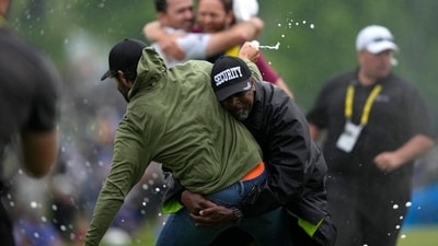 The guard mistook the golfer for a fan (AP)