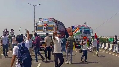 Protesting farmers at the highway Protesting farmers at the highway