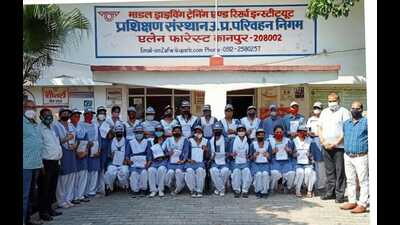 The women drivers at the Driving Training and Research Institute in Kanpur. (HT)