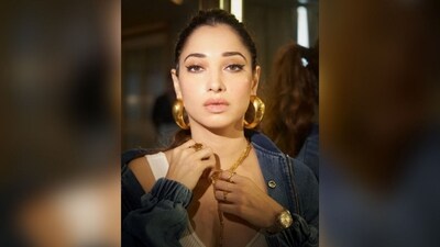 With the assistance of makeup artist Florian Hurel, Tamannaah got decked up in nude eyeshadow, winged eyeliner, mascara coated lashes, blushed cheeks and a shade of nude lipstick. (Instagram/@tamannaahspeaks) With the assistance of makeup artist Florian Hurel, Tamannaah got decked up in nude eyeshadow, winged eyeliner, mascara coated lashes, blushed cheeks and a shade of nude lipstick. (Instagram/@tamannaahspeaks)