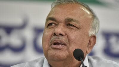Karnataka transport minister says Congress is keen to hold civic body polls in the state. (HT Photo) Karnataka transport minister says Congress is keen to hold civic body polls in the state. (HT Photo)
