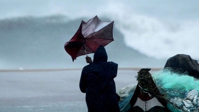 The extremely severe cyclonic storm weakened into a very severe cyclonic storm last night around 11:30 pm. (HT File) The extremely severe cyclonic storm weakened into a very severe cyclonic storm last night around 11:30 pm. (HT File)