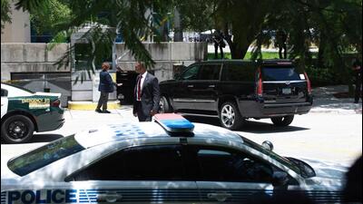 The motorcade carrying former US President Donald Trump arrives to the Wilkie D Ferguson Jr United States Federal Courthouse as Trump appears for his arraignment in Miami, Florida, on Tuesday. (AFP) The motorcade carrying former US President Donald Trump arrives to the Wilkie D Ferguson Jr United States Federal Courthouse as Trump appears for his arraignment in Miami, Florida, on Tuesday. (AFP)