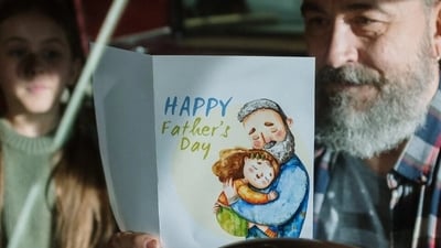 Father's Day is on June 18. Read ways in which you can strengthen your relationship with your father. (Pexels) Father's Day is on June 18. Read ways in which you can strengthen your relationship with your father. (Pexels)