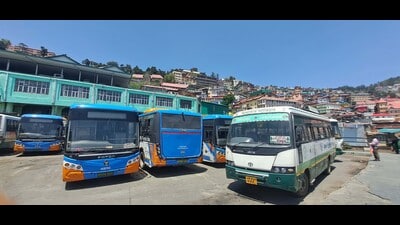 Himachal Road Transport Corporation is the biggest public transport provider in giving government and has been running in losses for the last many years. (Deepak Sansta/HT) Himachal Road Transport Corporation is the biggest public transport provider in giving government and has been running in losses for the last many years. (Deepak Sansta/HT)