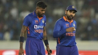 India's Hardik Pandya (L) with Rohit Sharma during an ODI in 2023 (AP) India's Hardik Pandya (L) with Rohit Sharma during an ODI in 2023 (AP)