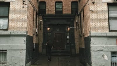 The post on Reddit that sought suggestions on sneaking boyfriend in the house without neighbours noticing received funny responses. (Pexels/Guilherme Rossi) The post on Reddit that sought suggestions on sneaking boyfriend in the house without neighbours noticing received funny responses. (Pexels/Guilherme Rossi)