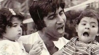 Amitabh Bachchan shared a throwback picture with Twinkle Khanna and Shweta Bachchan.