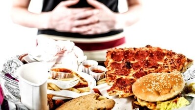 Nutritionist Bhakti Arora Kapoor shares effective ways to recover from a binge episode. (AFP) Nutritionist Bhakti Arora Kapoor shares effective ways to recover from a binge episode. (AFP)