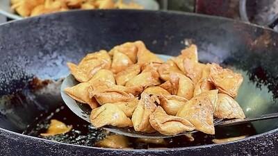 During the monsoon season, it's important to be mindful of your food choices to maintain good health and prevent certain illnesses. Here are some foods you may want to avoid or consume in moderation during the monsoon: (File Photo) During the monsoon season, it's important to be mindful of your food choices to maintain good health and prevent certain illnesses. Here are some foods you may want to avoid or consume in moderation during the monsoon: (File Photo)