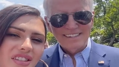 Rose Montoya taking selfie with President Joe Biden. (Image Credit: Rose Monotoya/ TikTok) Rose Montoya taking selfie with President Joe Biden. (Image Credit: Rose Monotoya/ TikTok)