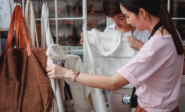 Trends on sustainable fashion in India (Photo by Sam Lion on Pexels) Trends on sustainable fashion in India (Photo by Sam Lion on Pexels)