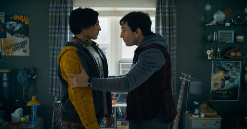 The bad VFX looks even worse in scenes that feature 'two' Barrys. The bad VFX looks even worse in scenes that feature 'two' Barrys.