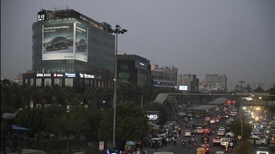 The developers also said Metro and RRTS will end the congestion and traffic woes of the city and south Haryana, and many companies and corporates, which were expanding only in Noida and Greater Noida will rethink their strategy. (Parveen Kumar/HT Photo)