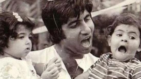 Amitabh Bachchan shared a throwback picture with Twinkle Khanna and Shweta Bachchan.