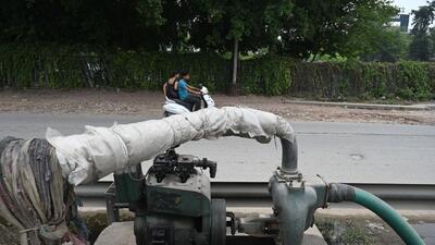 Officials said their teams are patrolling these areas and surveillance has also been stepped up to check water theft from pipeline leaks. (Parveen Kumar/ HT) Officials said their teams are patrolling these areas and surveillance has also been stepped up to check water theft from pipeline leaks. (Parveen Kumar/ HT)
