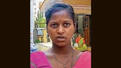 The move came after activist Yashodhara Salve highlighted the issue of some pregnant women being denied admission and case papers at BMC-run hospitals. Salve has said that they will now conduct workshops at these hospitals to make patients aware of the problems. (Video Volunteers) The move came after activist Yashodhara Salve highlighted the issue of some pregnant women being denied admission and case papers at BMC-run hospitals. Salve has said that they will now conduct workshops at these hospitals to make patients aware of the problems. (Video Volunteers)