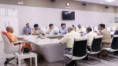 Uttar Pradesh chief minister Yogi Adityanath chairing an official meeting on prison reform in Lucknow on Thursday. (HT PHOTO) Uttar Pradesh chief minister Yogi Adityanath chairing an official meeting on prison reform in Lucknow on Thursday. (HT PHOTO)