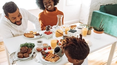 Start the day with a good breakfast: It’s crucial to start an activity-rich vacation day with some proper breakfast. But feeding those hungry mouths out of pocket every day can add up! Booking accommodation with breakfast included not only can save lots of money, but it also provides some peace of mind – the coffee is already brewing, the bread ready to toast. Just make sure you wake up in time! (Unsplash)