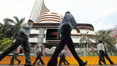 Sensex drops 66.95 points to end at 52,482.71; Nifty slips 26.95 points to 15,721.50 on Wednesday. (File photo)