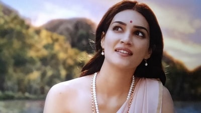 Kriti Sanon plays Janaki, inspired from Sita, in Adipurush Kriti Sanon plays Janaki, inspired from Sita, in Adipurush