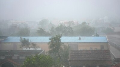 Heavy winds and incessant rain were witnessed after the landfall of cyclone Biparjoy at Mandvi in Kutch. (AP) Heavy winds and incessant rain were witnessed after the landfall of cyclone Biparjoy at Mandvi in Kutch. (AP)