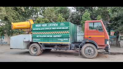 One of the equipment procured and attached to a heavy vehicle by the Lucknow Municipal Corporation to clear dust off air (Sourced) One of the equipment procured and attached to a heavy vehicle by the Lucknow Municipal Corporation to clear dust off air (Sourced)